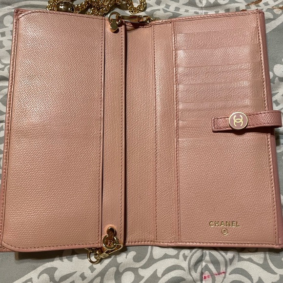 Authentic Chanel Button Tab Wallet EUC - Picture 5 of 8